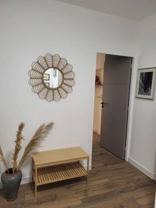 O Bon'Endroit - Appartement Confort - Centre Ville Vienne  Exterior photo