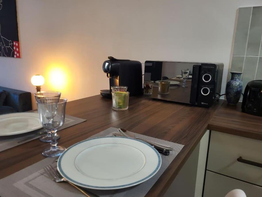 O Bon'Endroit - Appartement Confort - Centre Ville Vienne  Exterior photo