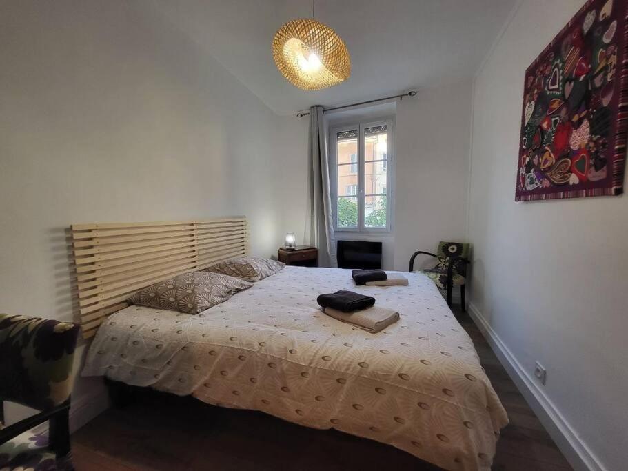 O Bon'Endroit - Appartement Confort - Centre Ville Vienne  Exterior photo