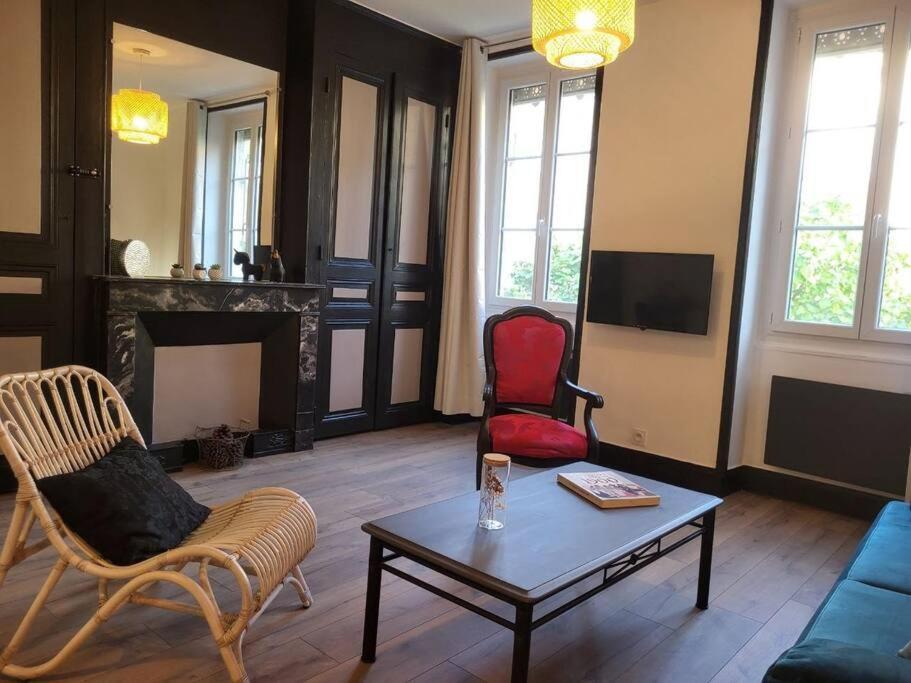 O Bon'Endroit - Appartement Confort - Centre Ville Vienne  Exterior photo